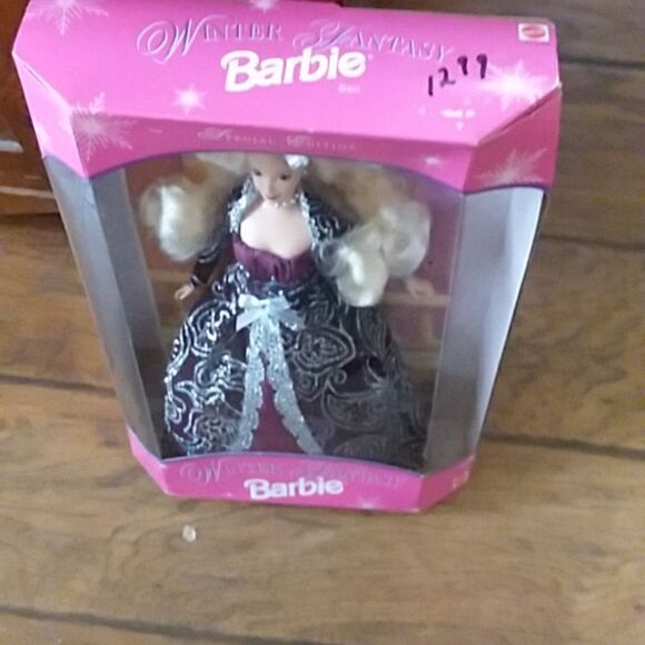 New in box vintage 1996 winter fantasy barbie - Picture 5 of 5